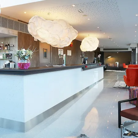 Western Isidore Otel 4*